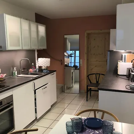 Apartment Hübsch Und Ruhig